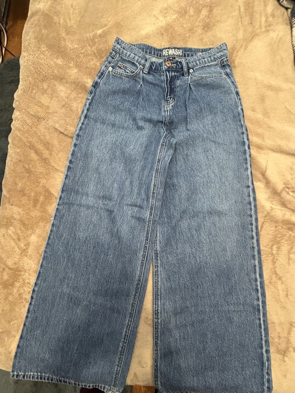 Rewash Wide-Leg High-Rise Jeans in Medium Blue Denim